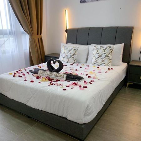 Sky Cozy Troika Residence, 1 Bedroom 4-6 Pax, 2 Bedrooms 6-8 Pax, Pool Vew, Sky & City View, Free Parking, Pool, Unlimited Wifi & Netflix Kota Bharu Eksteriør billede