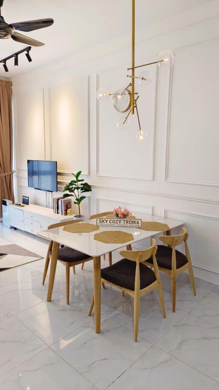 Sky Cozy Troika Residence, 1 Bedroom 4-6 Pax, 2 Bedrooms 6-8 Pax, Pool Vew, Sky & City View, Free Parking, Pool, Unlimited Wifi & Netflix Kota Bharu Eksteriør billede